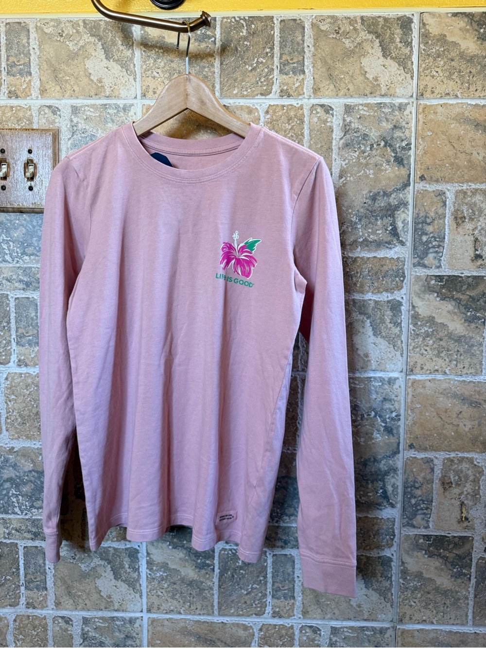 Life Is Good Women's Pink Tropical Mojito Long Sleeve Tee NWT Small